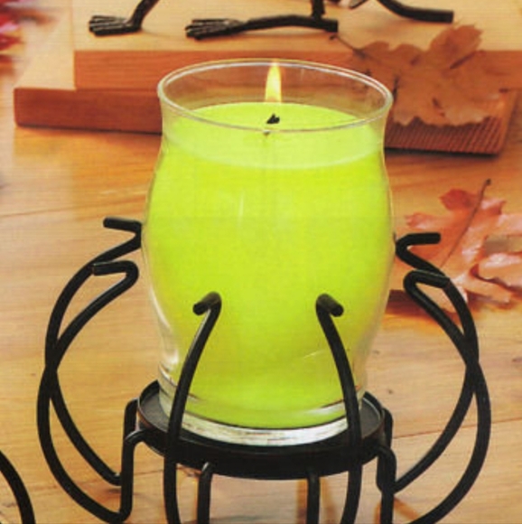 Hocus Pocus Partylite Abracadabra Candle 11.4 OZ NWT - Picture 7 of 7